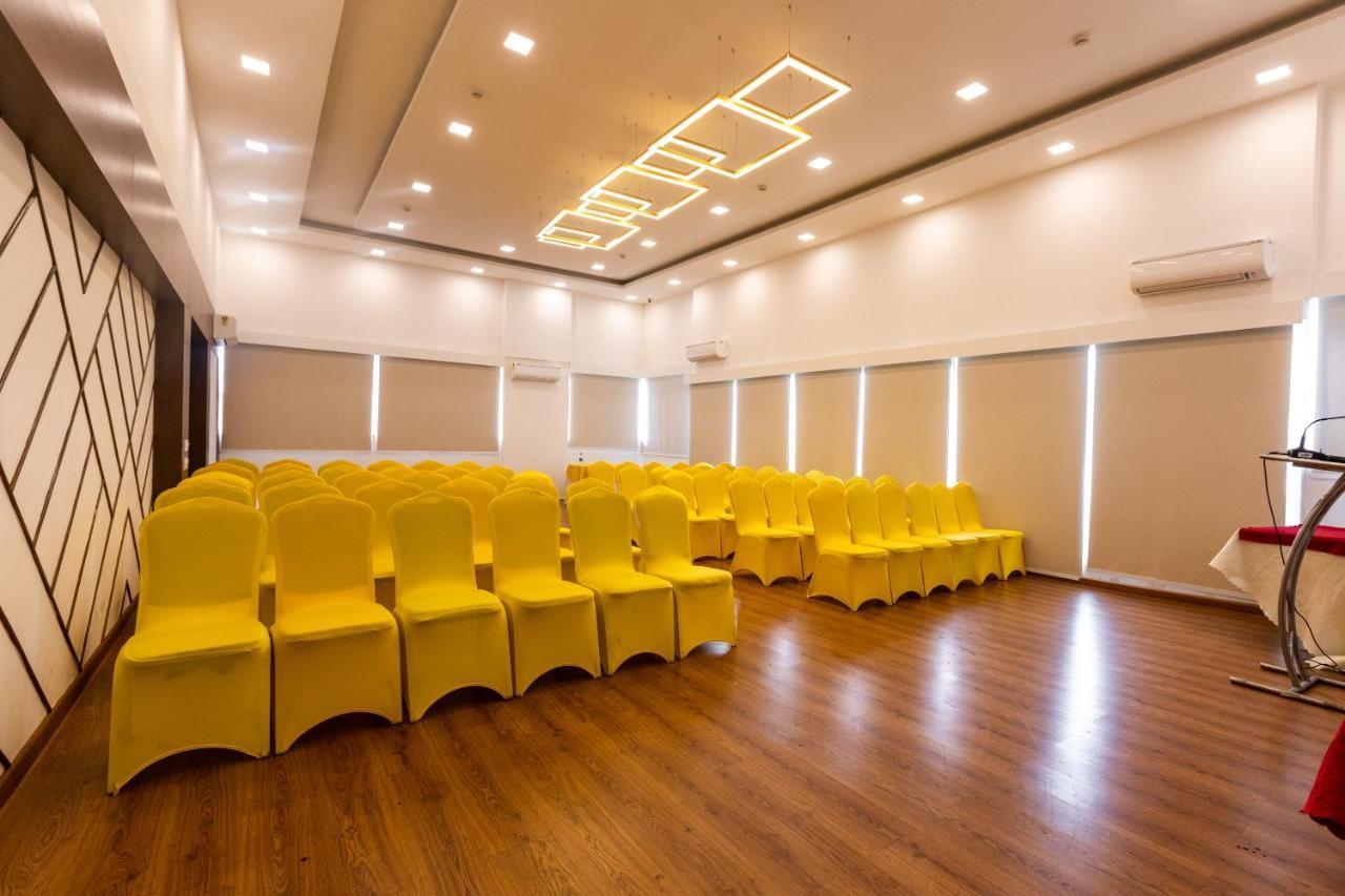 Clubhouse Nami Residency Near Sabarmati Riverfront 4*