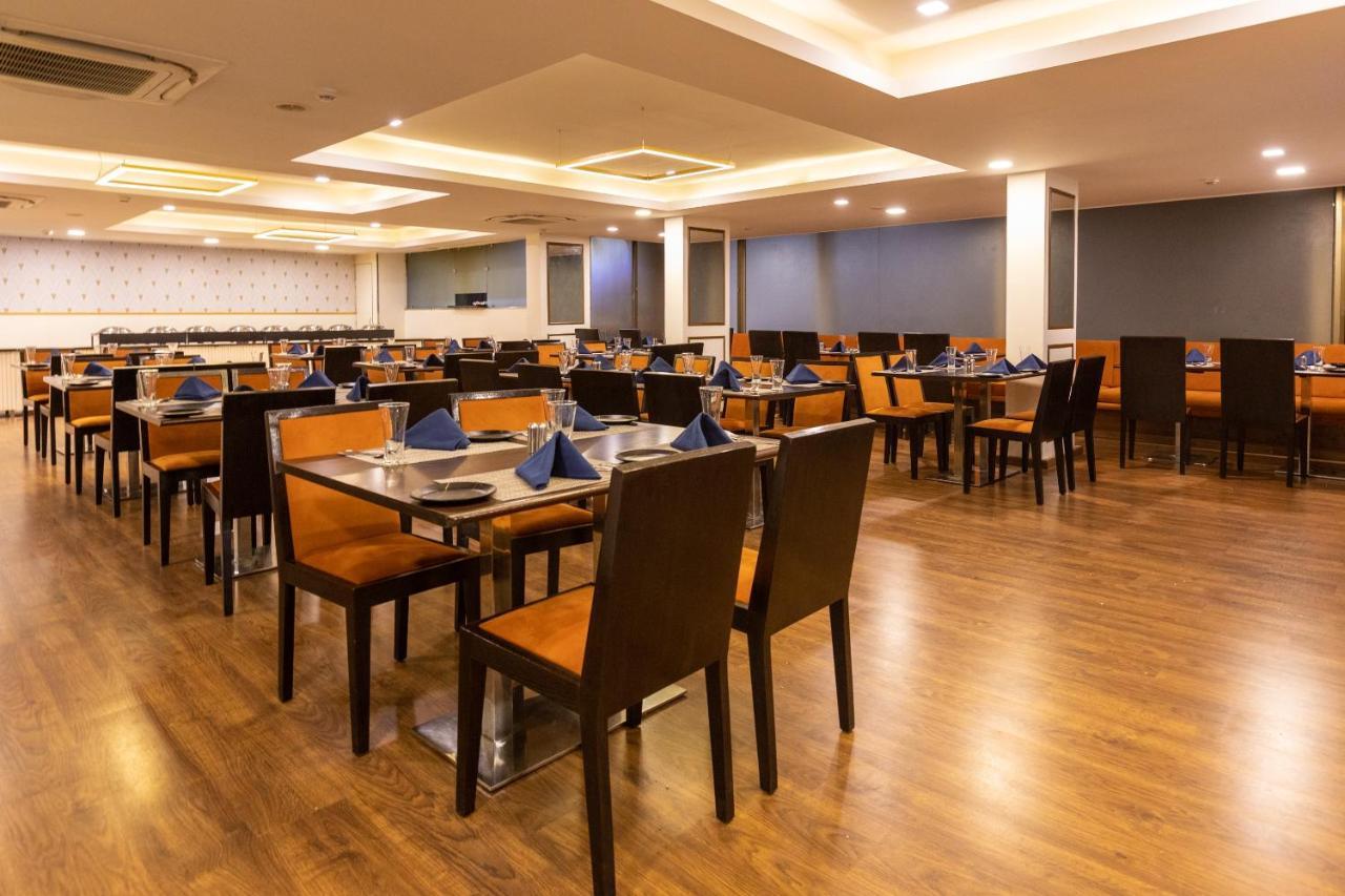 Clubhouse Nami Residency, 4*
