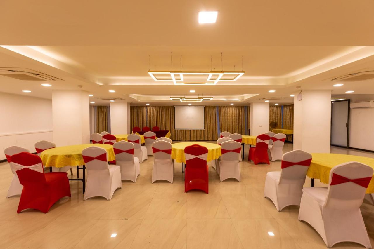 Clubhouse Nami Residency, Hotel Ahmedabad