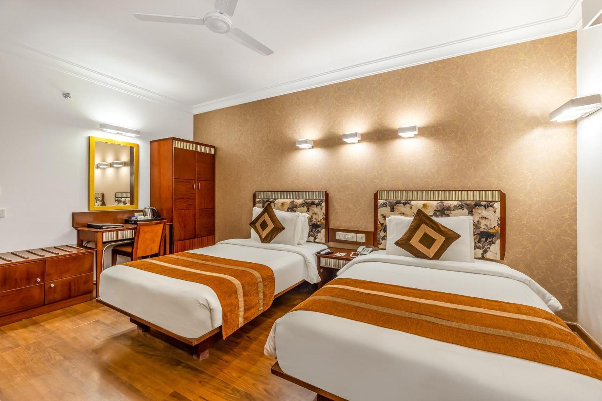 Clubhouse Nami Residency, Hotel
